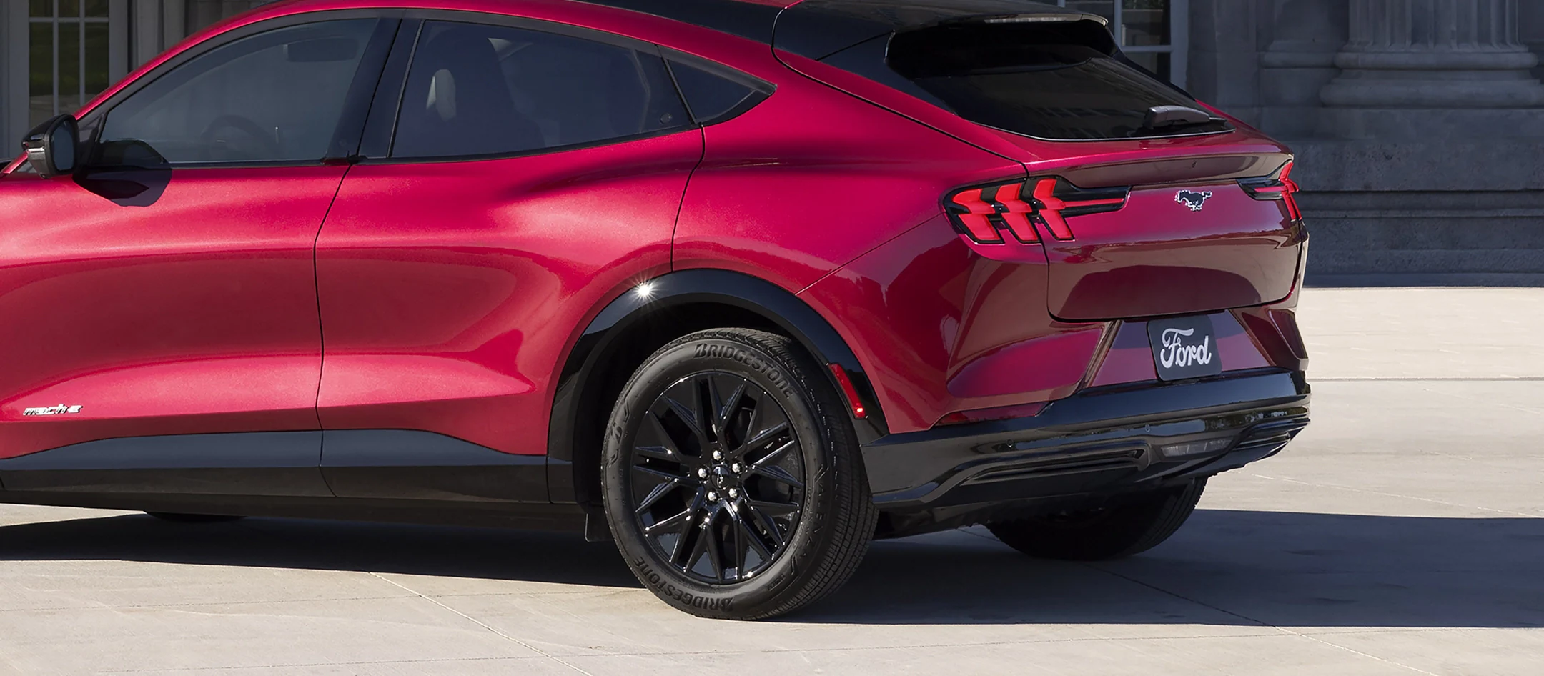 2025 Mustang Mach E Premium Sport Appearance Package Gallery 07 Ford Mustang Mach-E chính thức về Việt Nam – Sẵn sàng bùng nổ tại Ford Bảo Lộc!