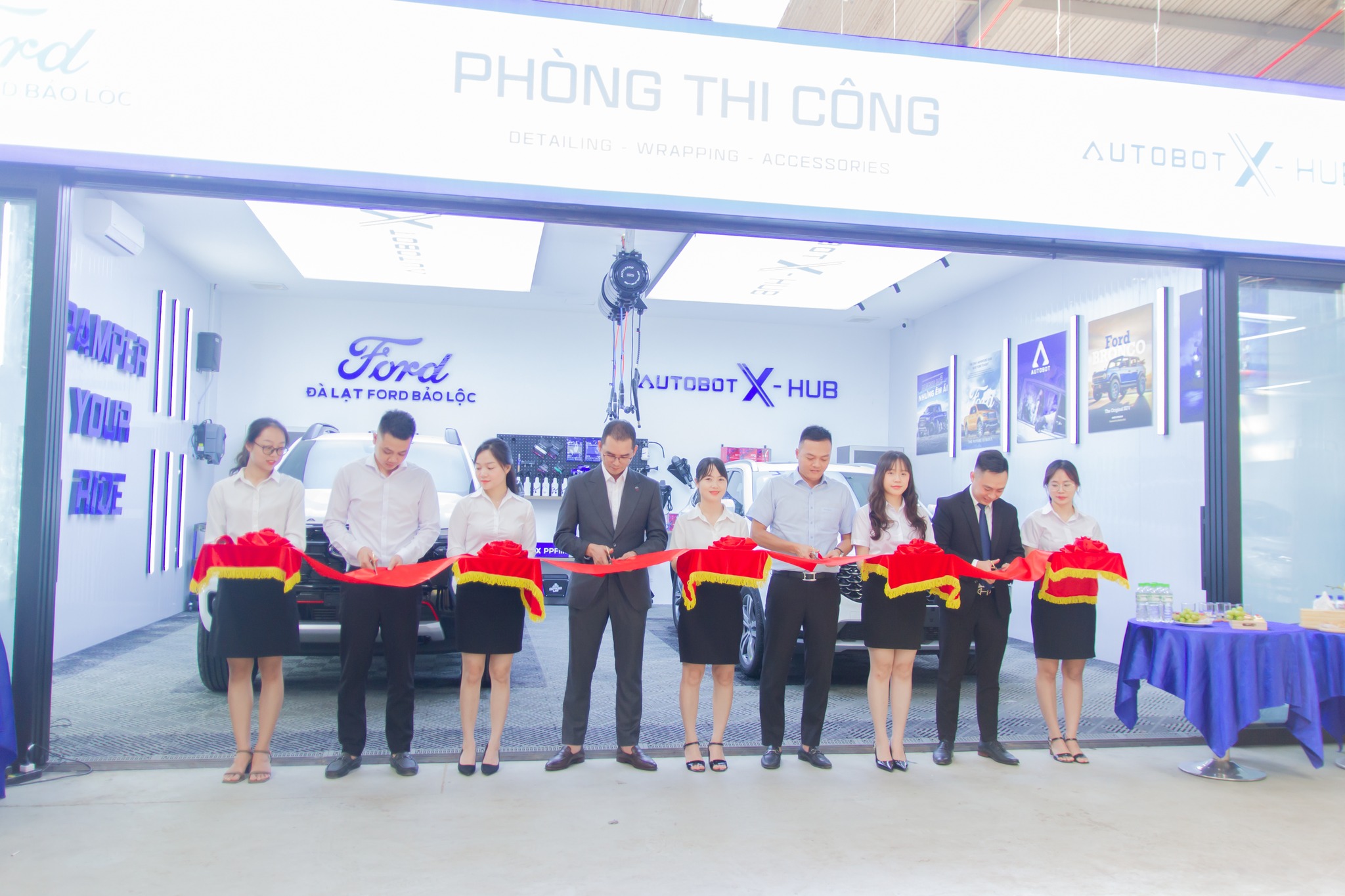 514145879 122114098910908213 1445579495738117998 n Ford Bảo Lộc Khai Trương Trung Tâm Chăm Sóc Xe Chuyên Nghiệp – Autobot X-hub