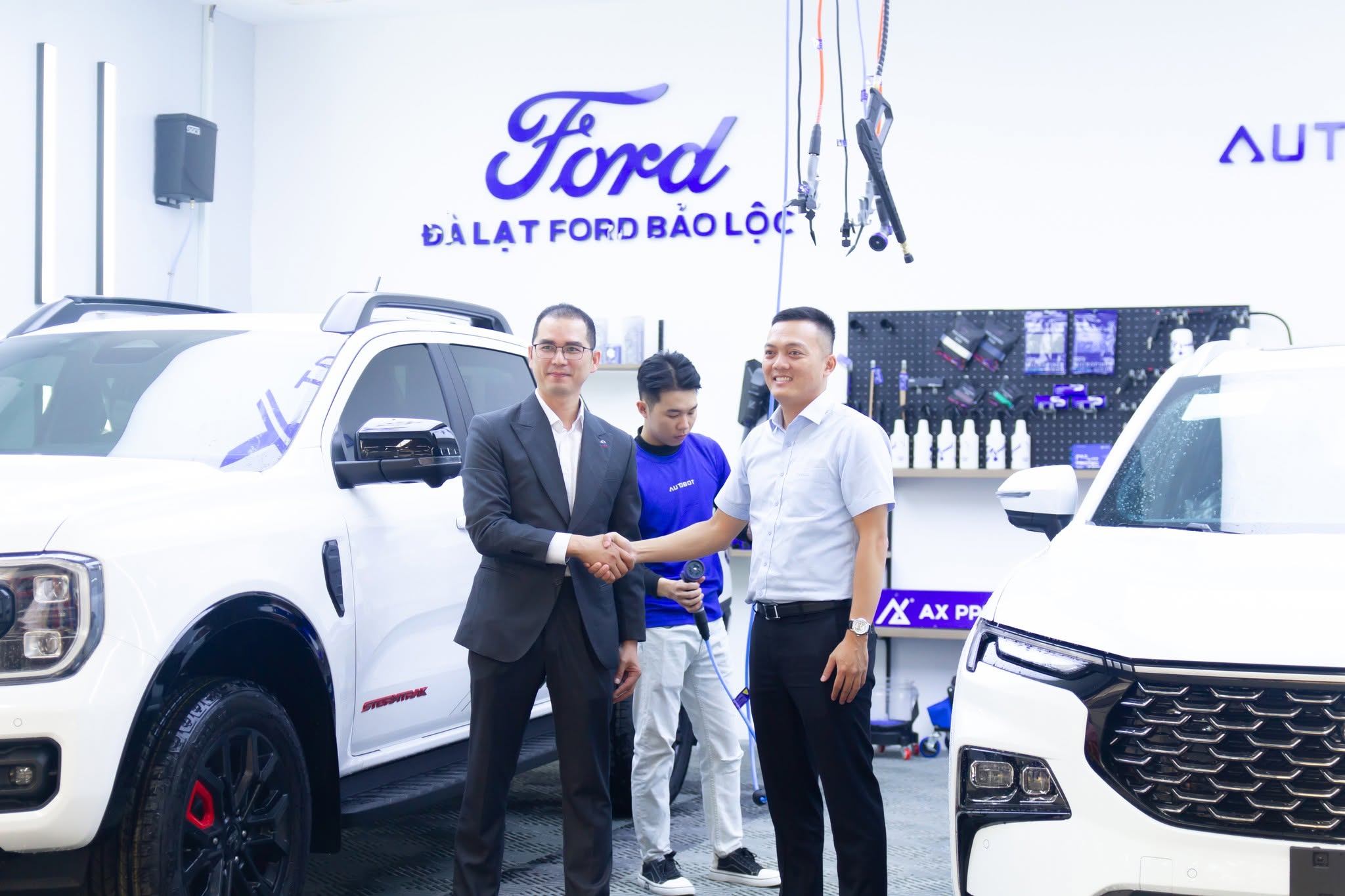 514706690 122114098496908213 5007242477332361822 n Ford Bảo Lộc Khai Trương Trung Tâm Chăm Sóc Xe Chuyên Nghiệp – Autobot X-hub