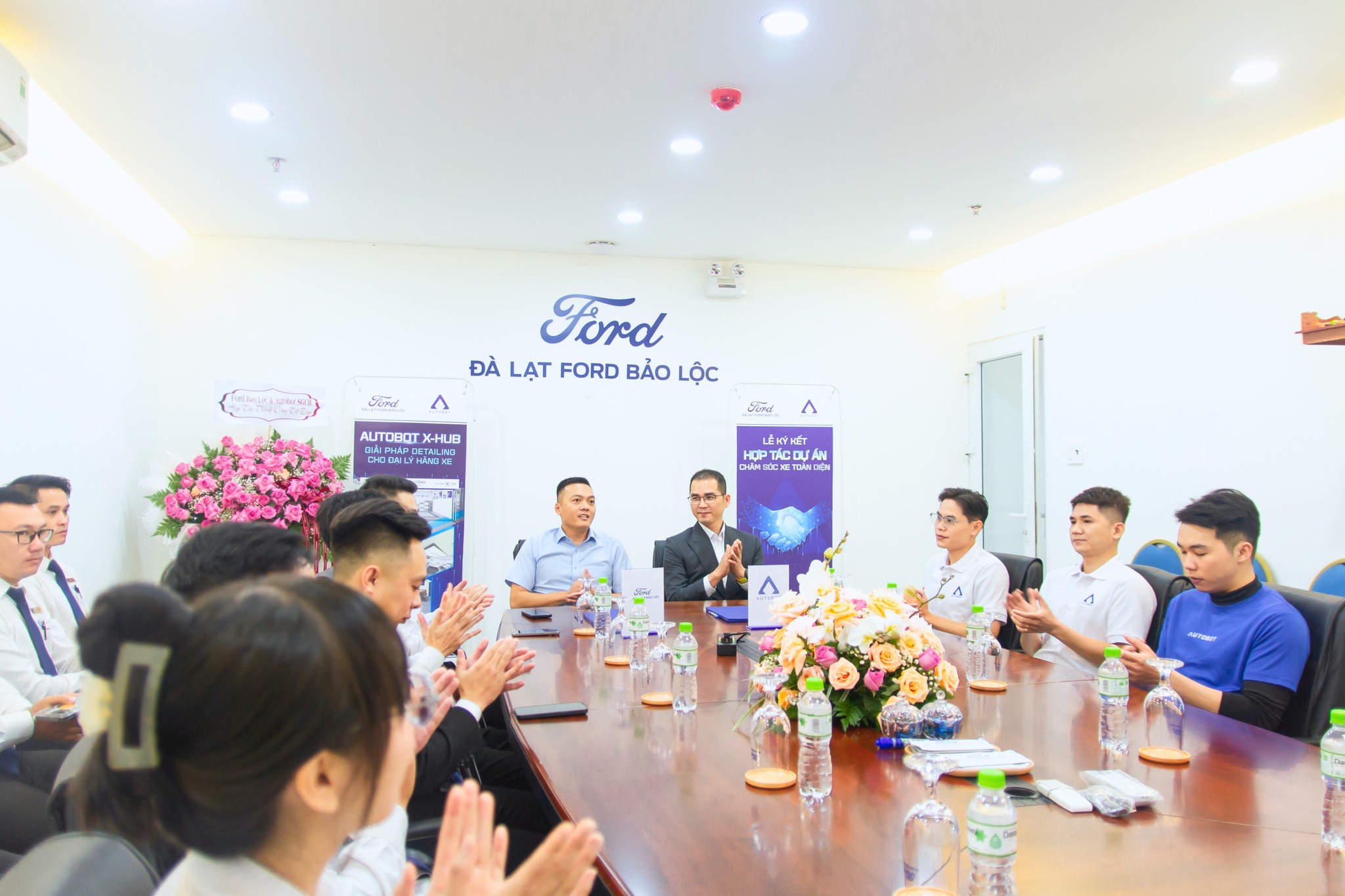 514954555 122114098976908213 7152768377829949812 n Ford Bảo Lộc Khai Trương Trung Tâm Chăm Sóc Xe Chuyên Nghiệp – Autobot X-hub