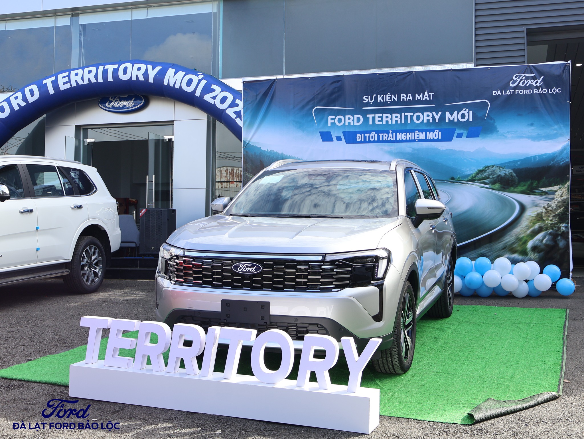 537110238 122129296592908213 8979315647020692873 n SỰ KIỆN RA MẮT FORD TERRITORY MỚI TẠI FORD BẢO LỘC