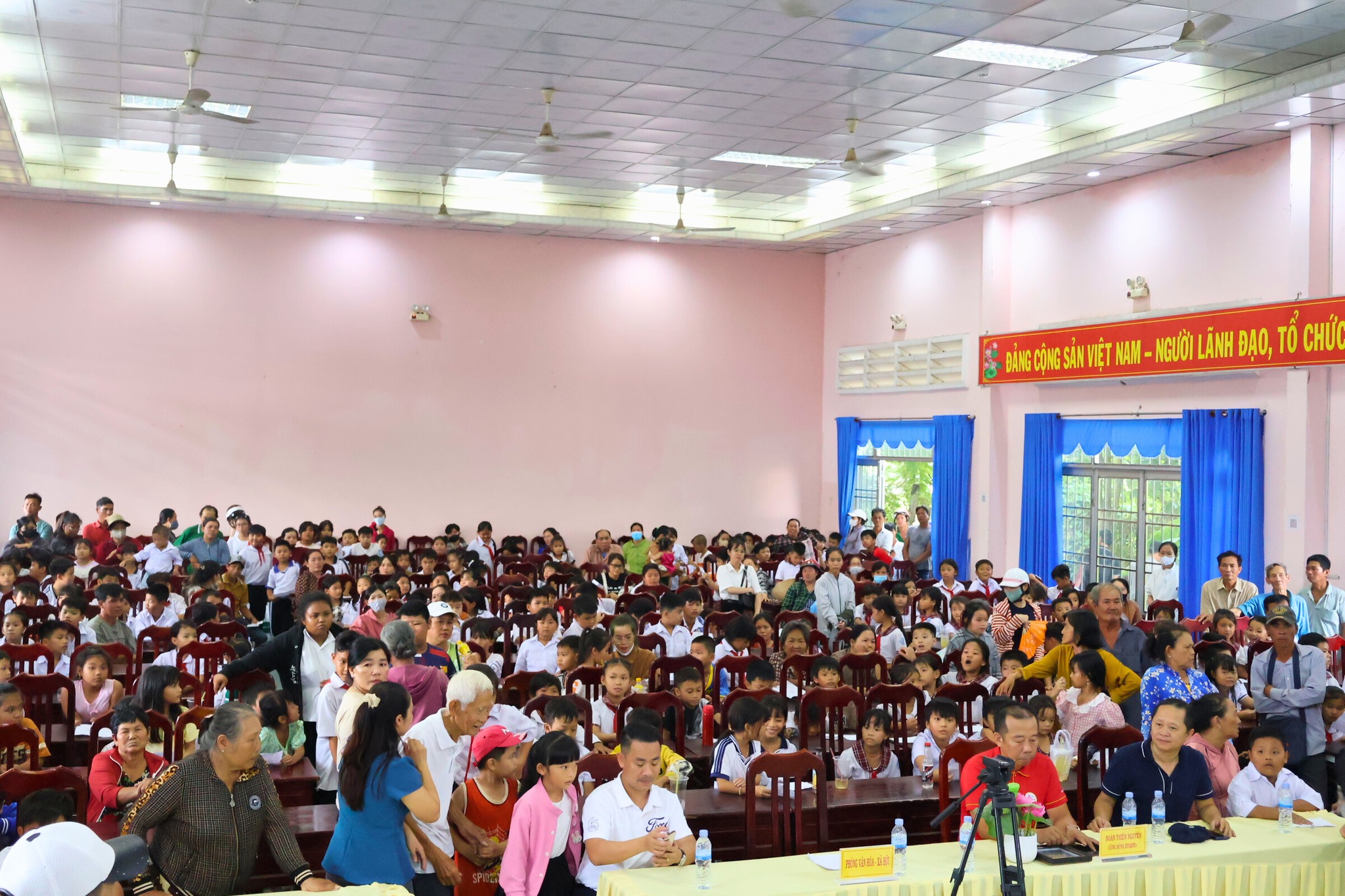 CÙNG FORD – LAN TỎA YÊU THƯƠNG, XÂY DỰNG CUỘC SỐNG TỐT ĐẸP HƠN 23 CÙNG FORD – LAN TỎA YÊU THƯƠNG, XÂY DỰNG CUỘC SỐNG TỐT ĐẸP HƠN 550989365 122136337712908213 8176926661498138790 n CÙNG FORD – LAN TỎA YÊU THƯƠNG, XÂY DỰNG CUỘC SỐNG TỐT ĐẸP HƠN