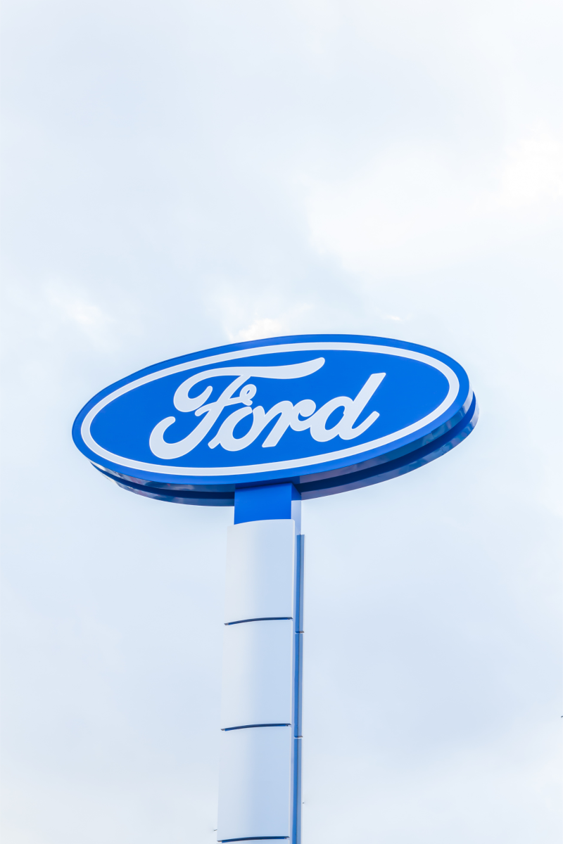 Tru Ford Giới Thiệu