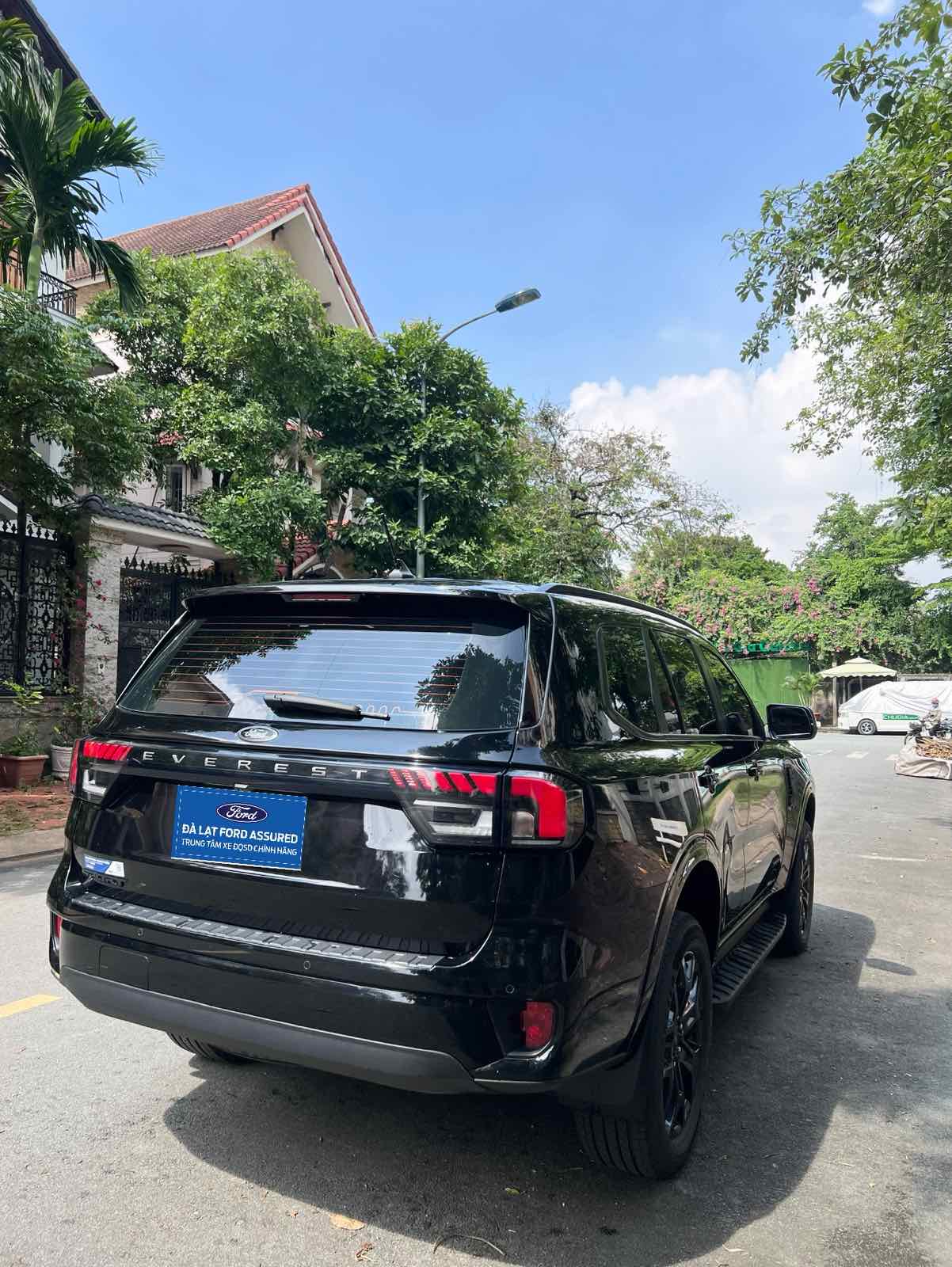 anh Viber 2025 11 08 09 59 04 338 Ford Everest Sport 4x2 AT 2023 – Màu Đen Sang Trọng, Odo 22.000 km, Giá Chỉ 1 Tỷ 109 Triệu