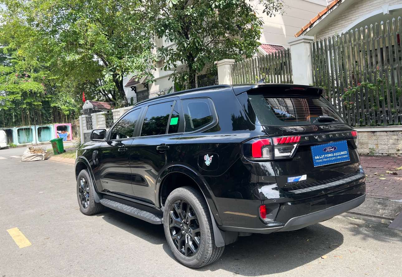anh Viber 2025 11 08 09 59 04 737 Ford Everest Sport 4x2 AT 2023 – Màu Đen Sang Trọng, Odo 22.000 km, Giá Chỉ 1 Tỷ 109 Triệu