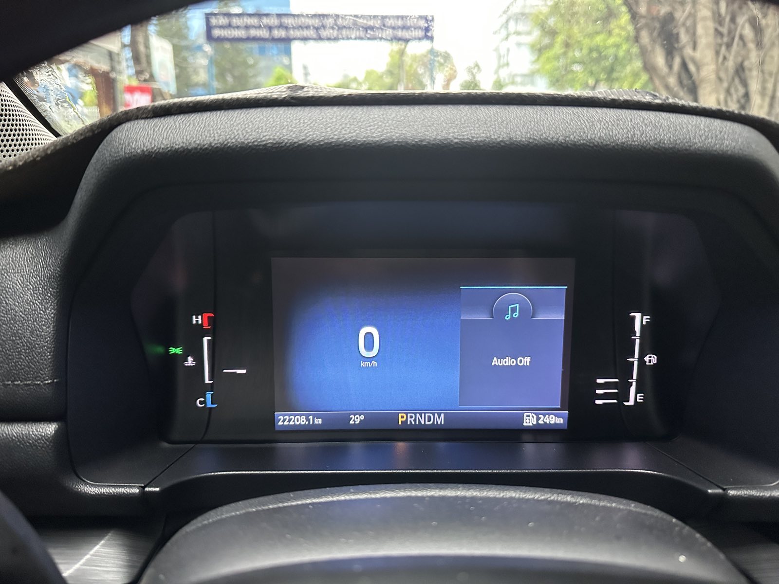 anh Viber 2025 11 08 09 59 05 143 Ford Everest Sport 4x2 AT 2023 – Màu Đen Sang Trọng, Odo 22.000 km, Giá Chỉ 1 Tỷ 109 Triệu