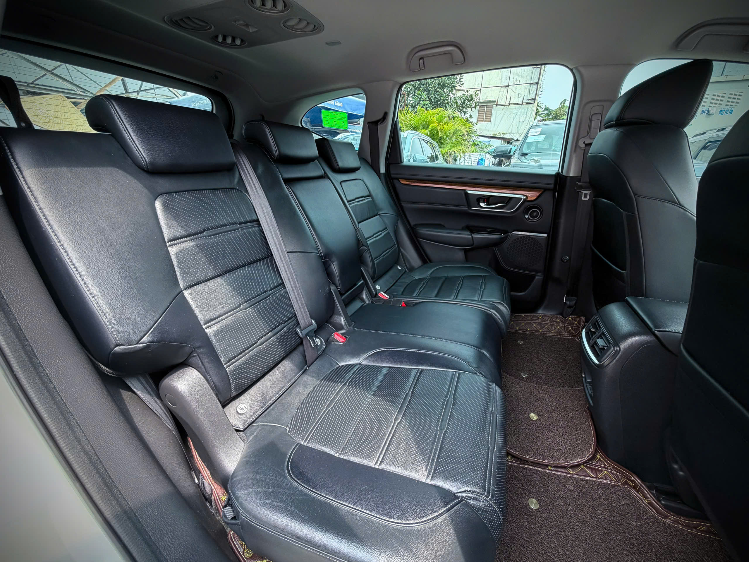 z7211910130429 74df1959f3179b9b92f2121512f9d067 Honda CR-V G 2018 – Hàng siêu hiếm, Odo chỉ 24.000 km, giá 695 triệu