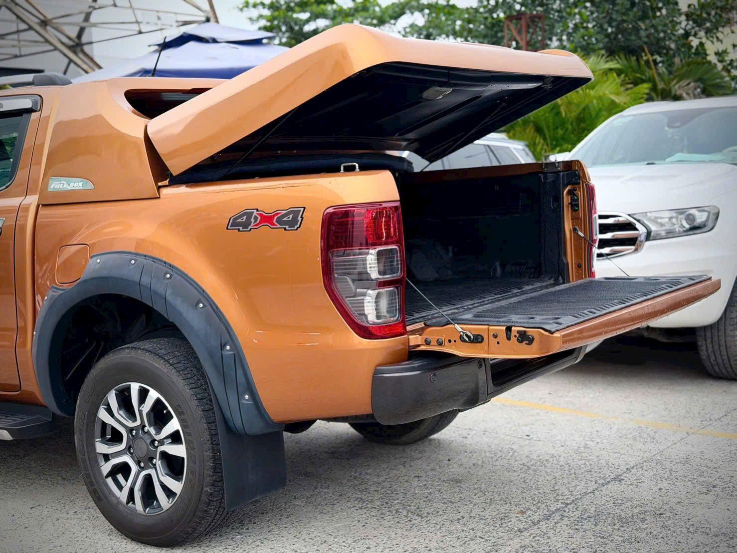 z7214847616853 e27d1f6e70b7ae3252a9bc193fd4a1ec Ford Ranger Wildtrak 4x4 2019 – Siêu lướt, cực chất, giá chỉ 665 triệu