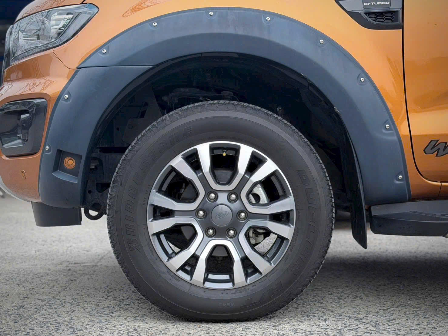 z7214847680697 6e4bfe5e3809c754f57f978ed4c86531 Ford Ranger Wildtrak 4x4 2019 – Siêu lướt, cực chất, giá chỉ 665 triệu