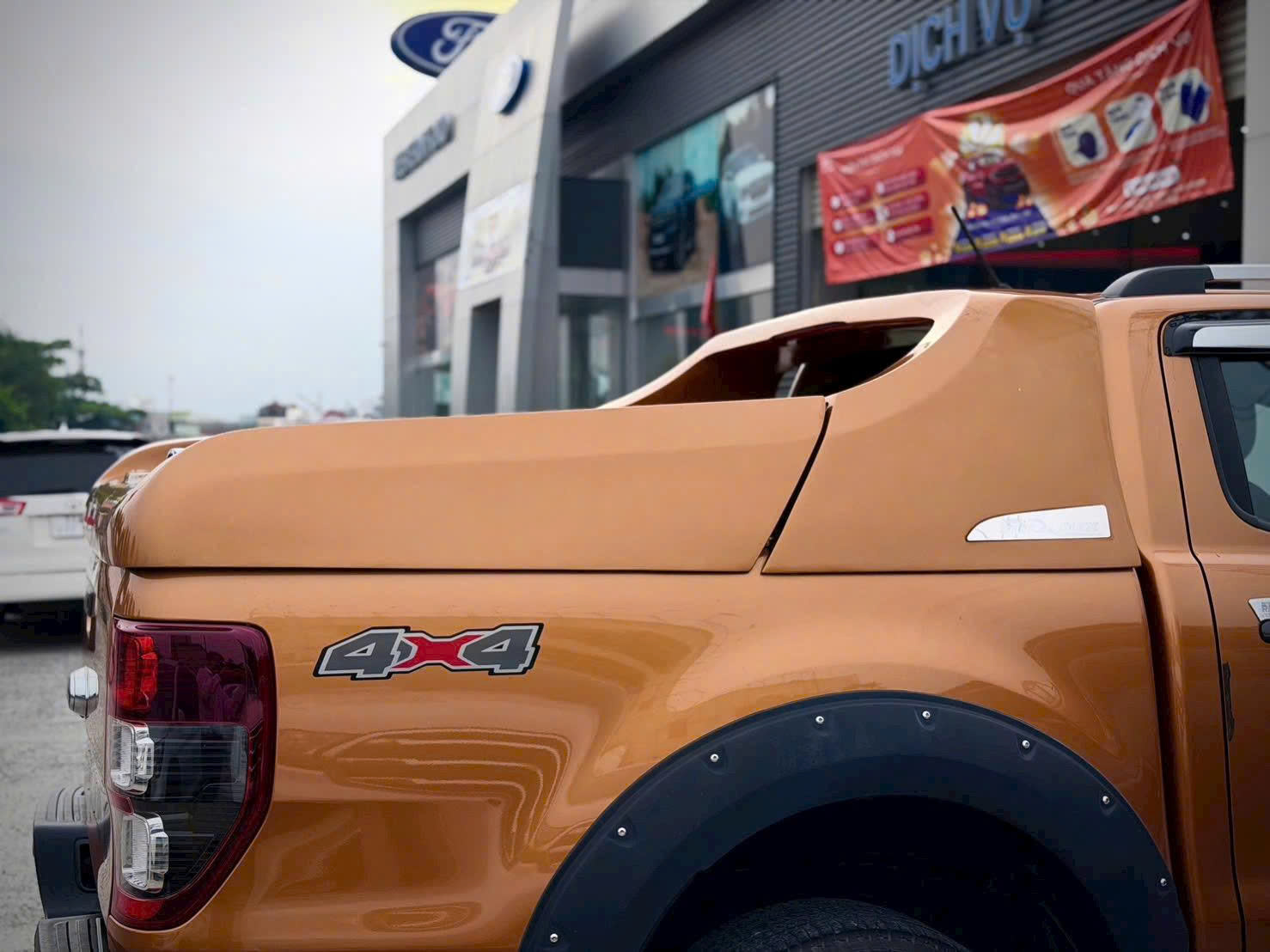 z7214848007813 a72aec142f33eb6582dd8845c64670ca Ford Ranger Wildtrak 4x4 2019 – Siêu lướt, cực chất, giá chỉ 665 triệu