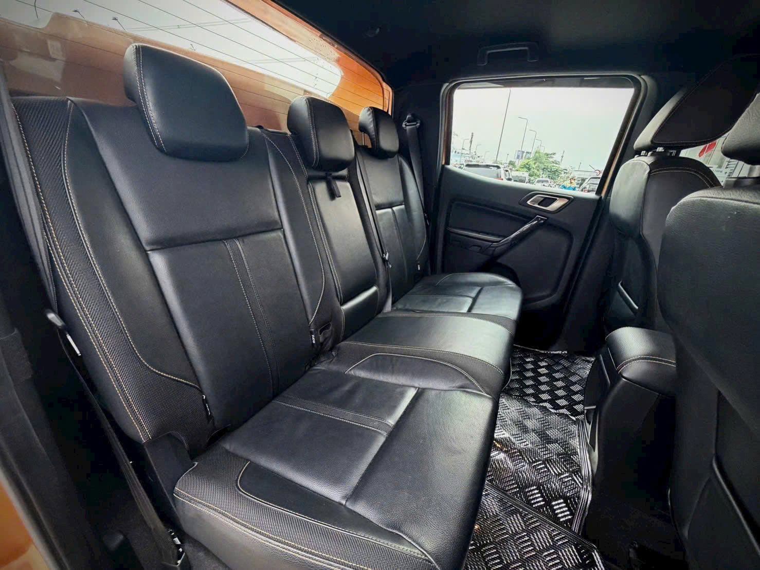 z7214848209054 ce67d5ee74f073dccf4bc7f08eafb555 Ford Ranger Wildtrak 4x4 2019 – Siêu lướt, cực chất, giá chỉ 665 triệu