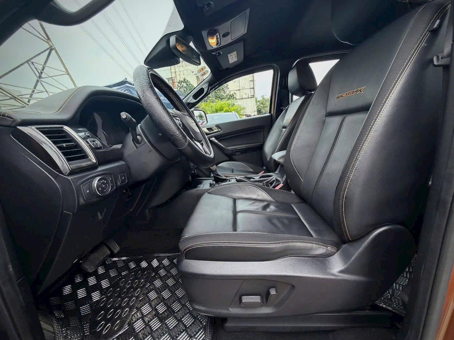 z7214848343477 16ac1362fe31540a1d689546f5acc9b9 Ford Ranger Wildtrak 4x4 2019 – Siêu lướt, cực chất, giá chỉ 665 triệu