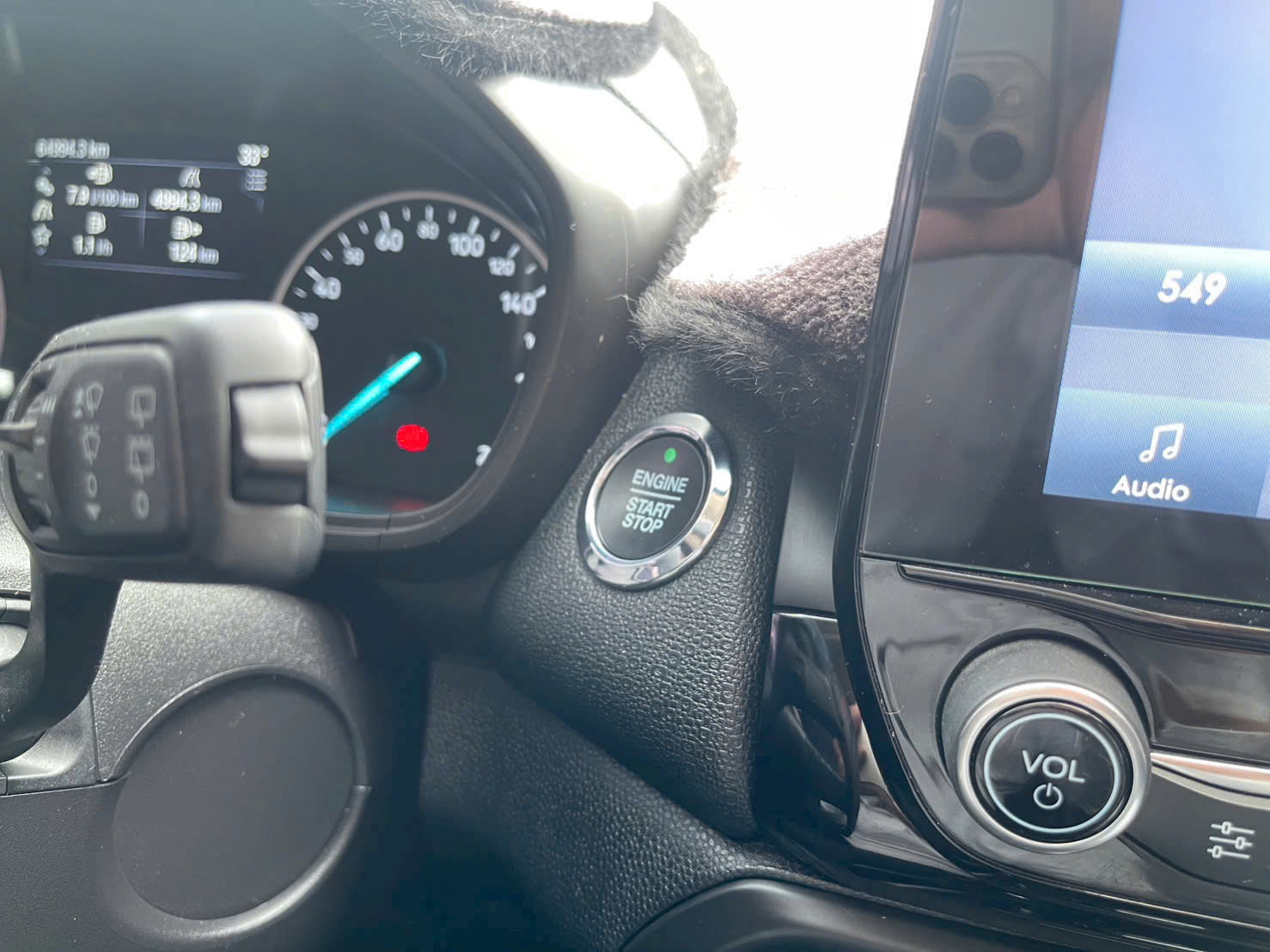 z7222367244512 66fe0354faaf77fcb1be3eda6e1eb1e4 Ford EcoSport Titanium 1.5 2020 – Odo 64.000km – Giá 435 triệu