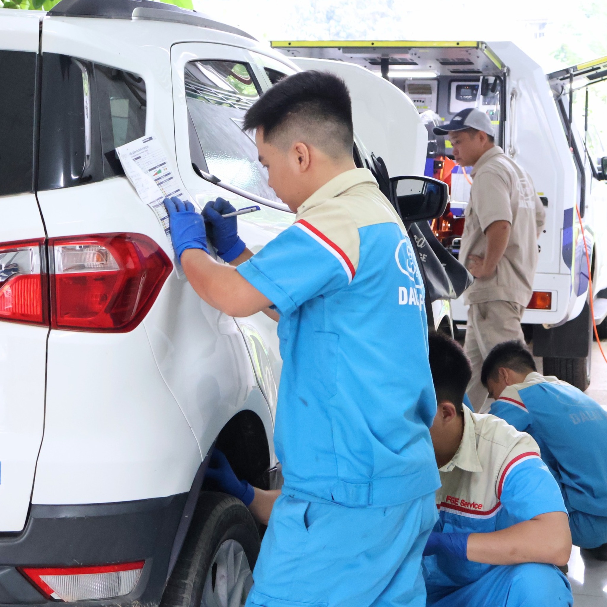 601450272 122155095266908213 6638861011544931878 n Sự kiện chăm sóc – bảo dưỡng & sửa chữa lưu động tại Cao nguyên Di Linh