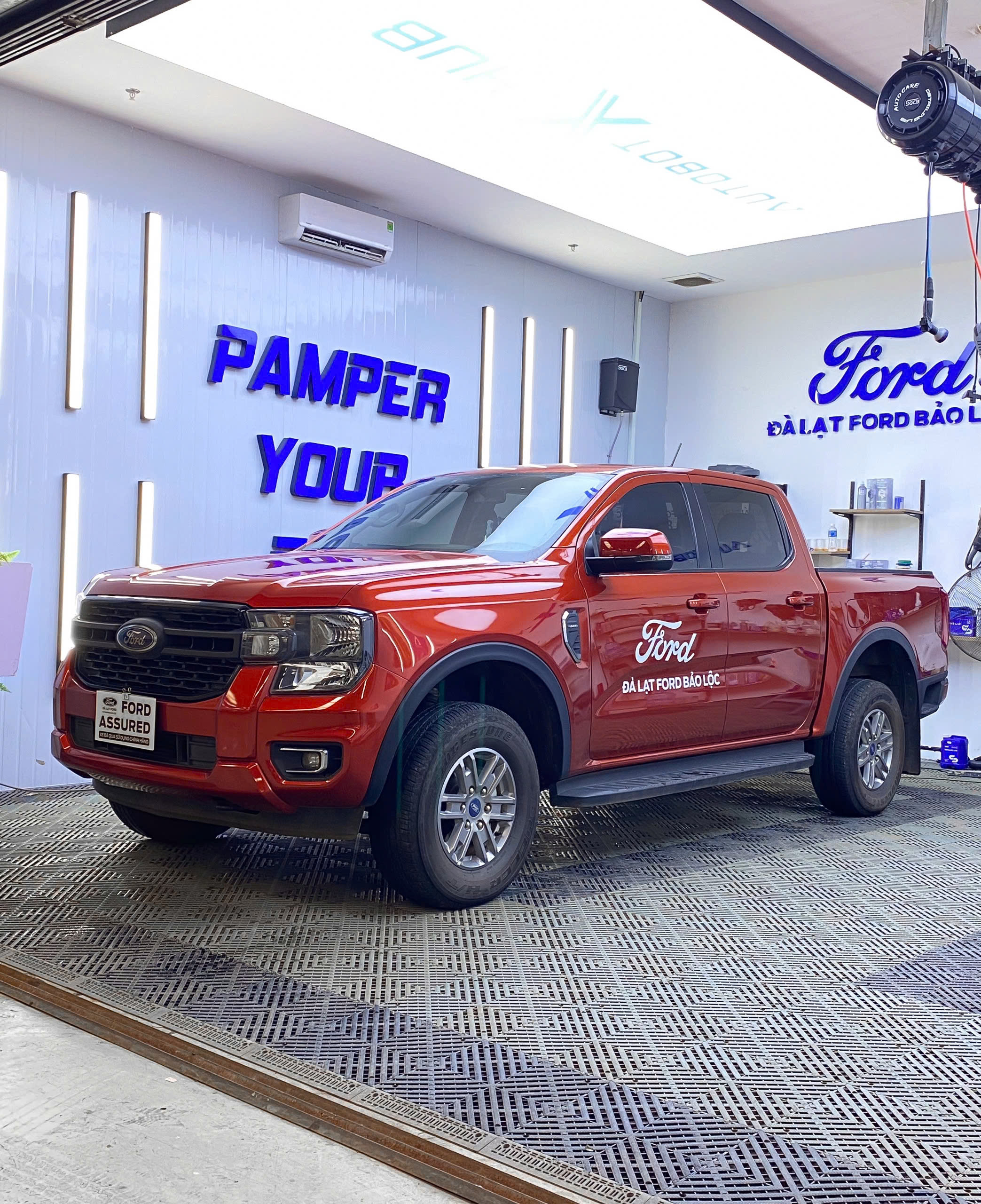 z7243835438223 3b7404dd5ca5a97204f007190467ea45 Hãng Ford bảo Lộc thanh lý xe Ranger XLS 4x4 AT – 2022 - Giá bán 639 triệu