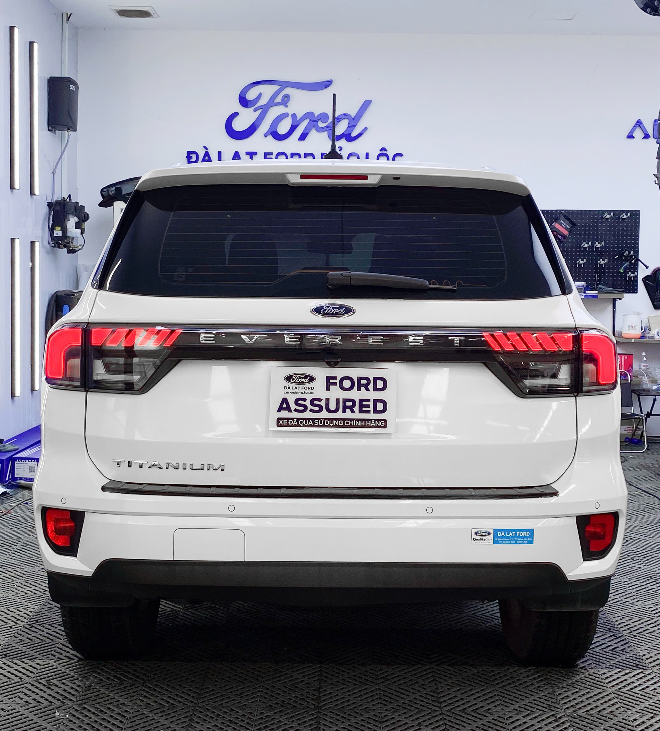 z7280991493300 bc488f2816d874390bef0d4328acd02c FORD EVEREST TITANIUM 4x2 – 1 CHỦ TỪ ĐẦU (2022) - Giá 1 tỷ 150 triệu