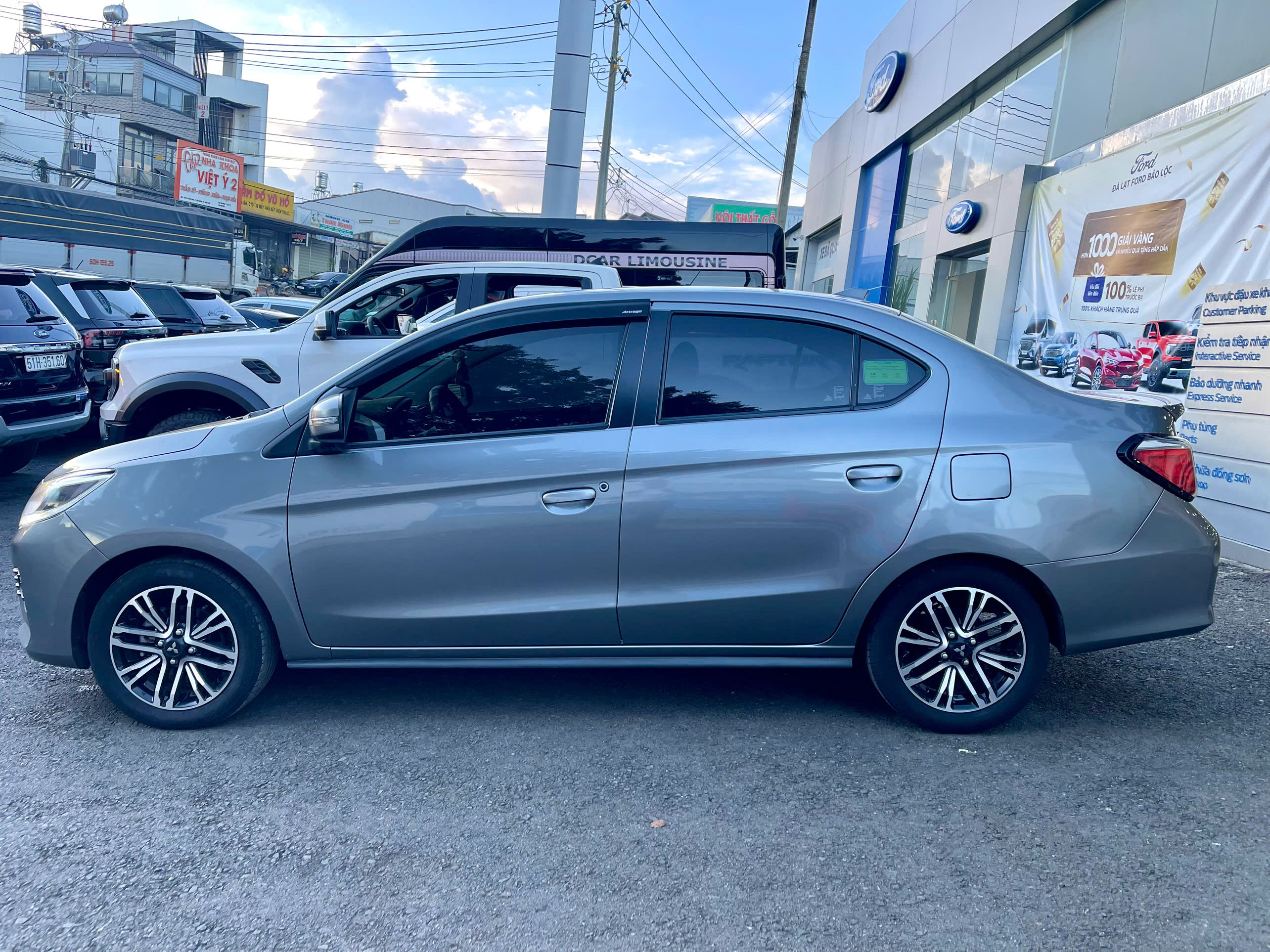 z7292365816954 183fa2a5d958ceed4f62544f69b9b900 Mitsubishi Attrage Premium 1.2 AT 2022 - Gía bán 380 triệu