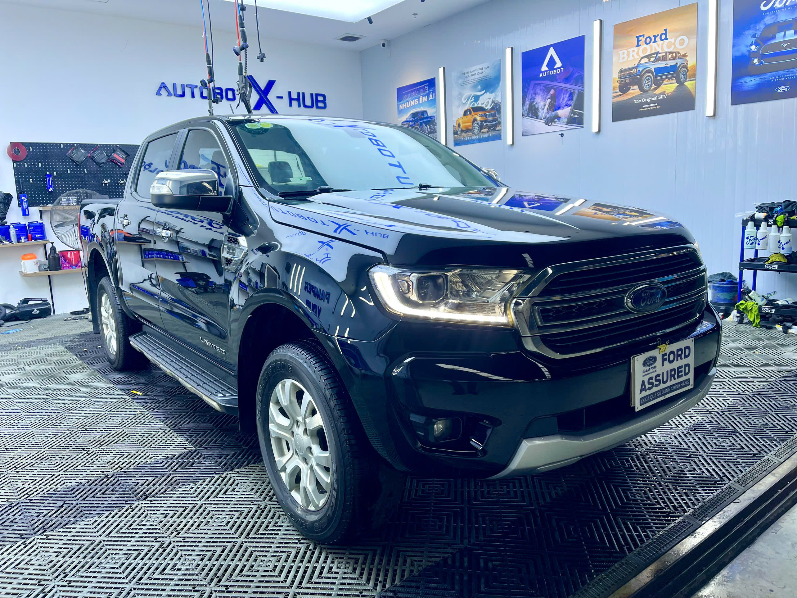 z7357303579694 018fec21698eb58b3da8f0d17f570a56 RANGER XLT LIMITED 2.0L 4x4 AT - Giá 575 triệu