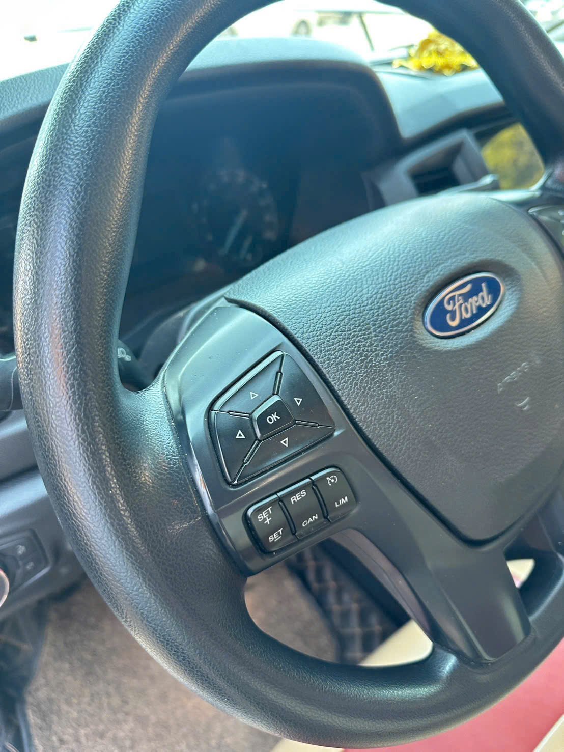 z7446636920263 3035c4448f9f80dde672260ea9355790 Ranger XLS 4x2 AT 2019 - Giá bán 490 triệu