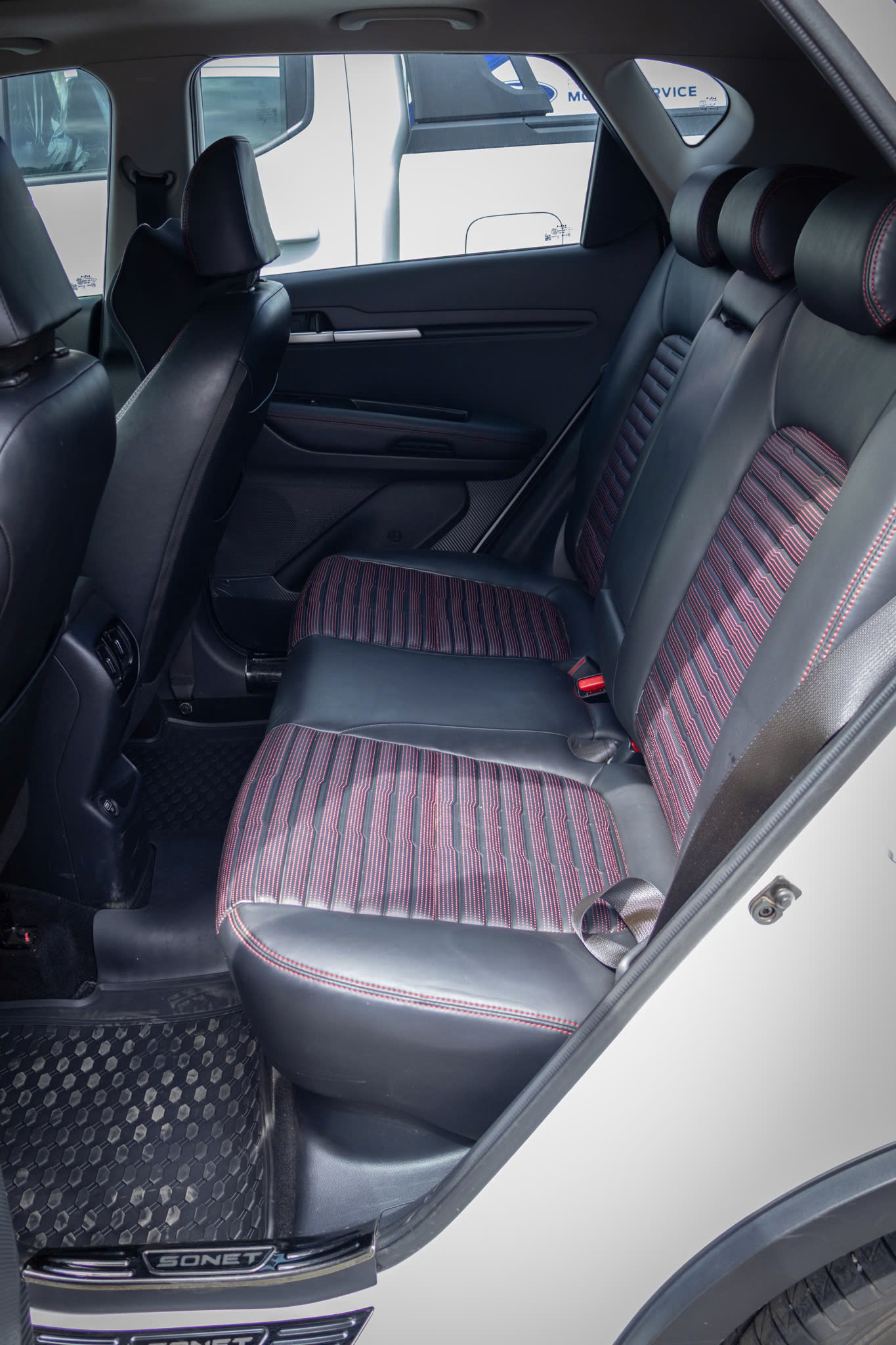 z7449185834577 99c85d915386d500e85651297797a2c8 Kia Sonet 1.4l Premium 2023 - Giá 555.000.000 VNĐ