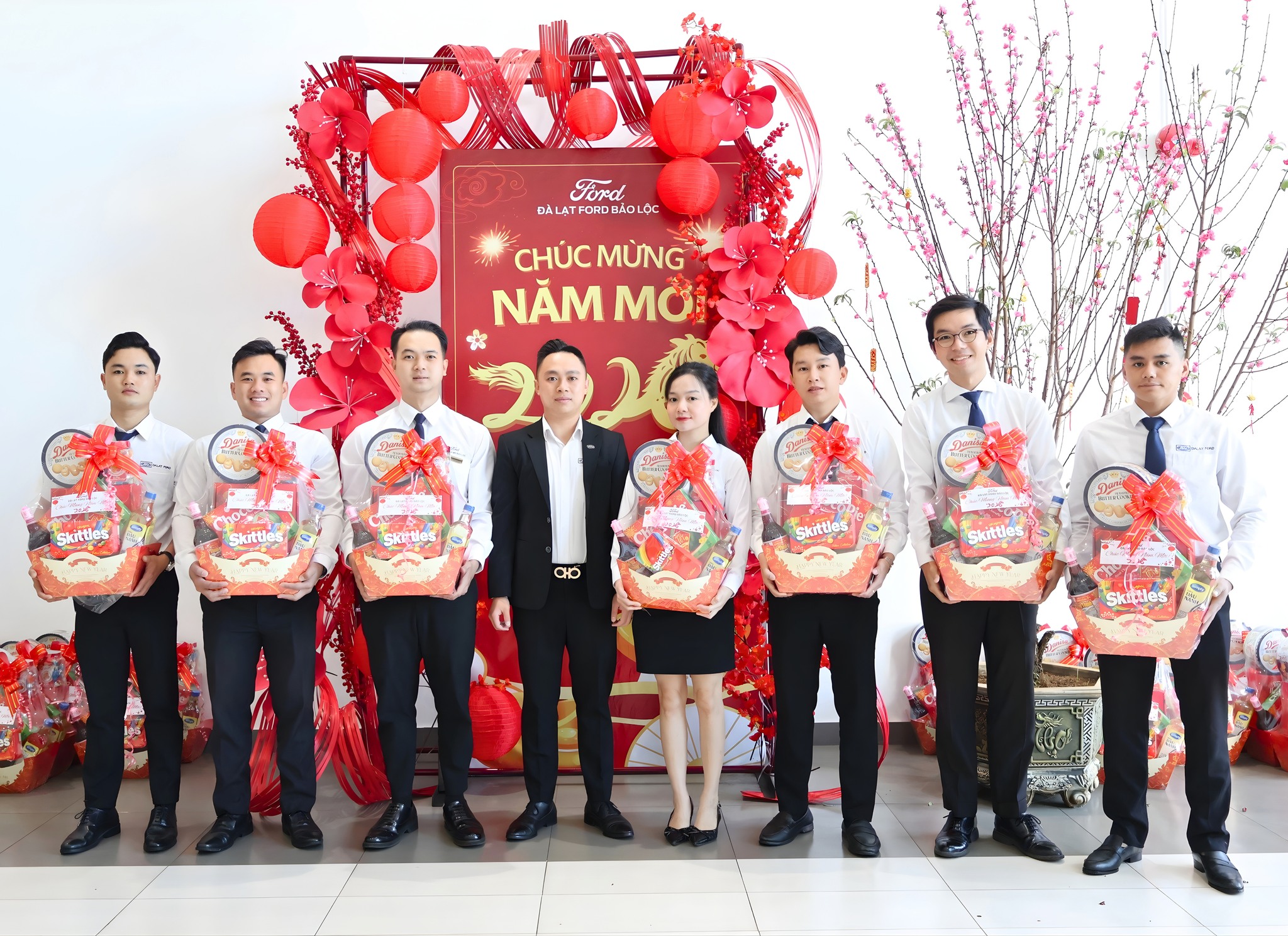 628272444 122162619524908213 2746473454593897896 n Hội nghị “Tổng kết 2025 – Giao kế hoạch 2026"