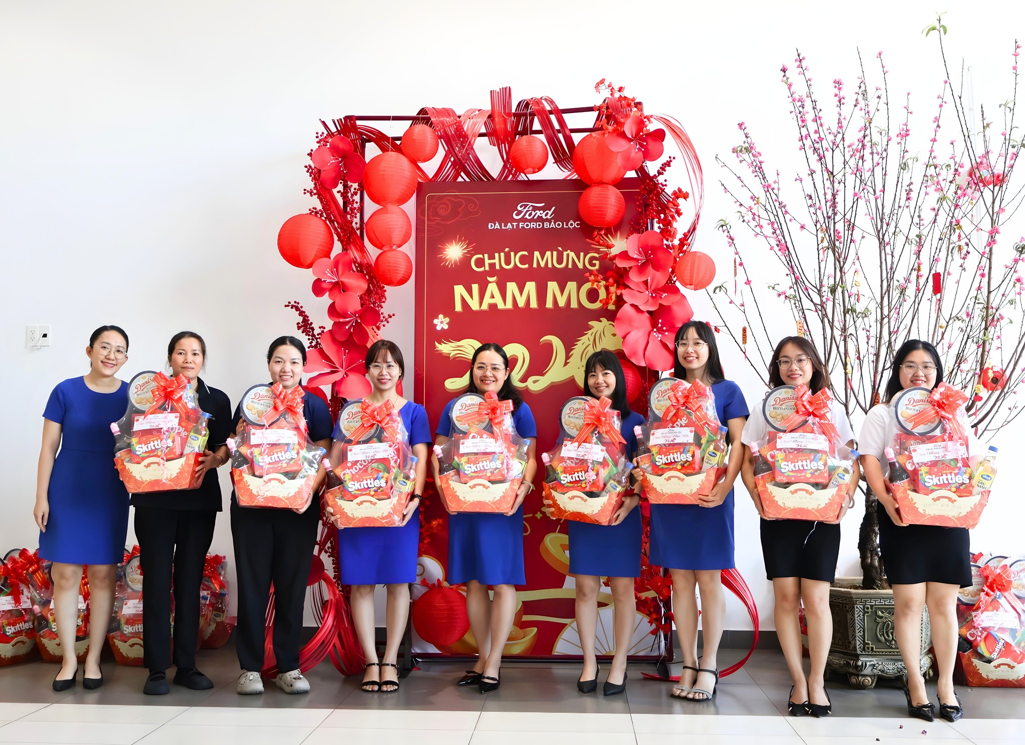 629278880 122162619476908213 4392450071749529919 n Hội nghị “Tổng kết 2025 – Giao kế hoạch 2026"