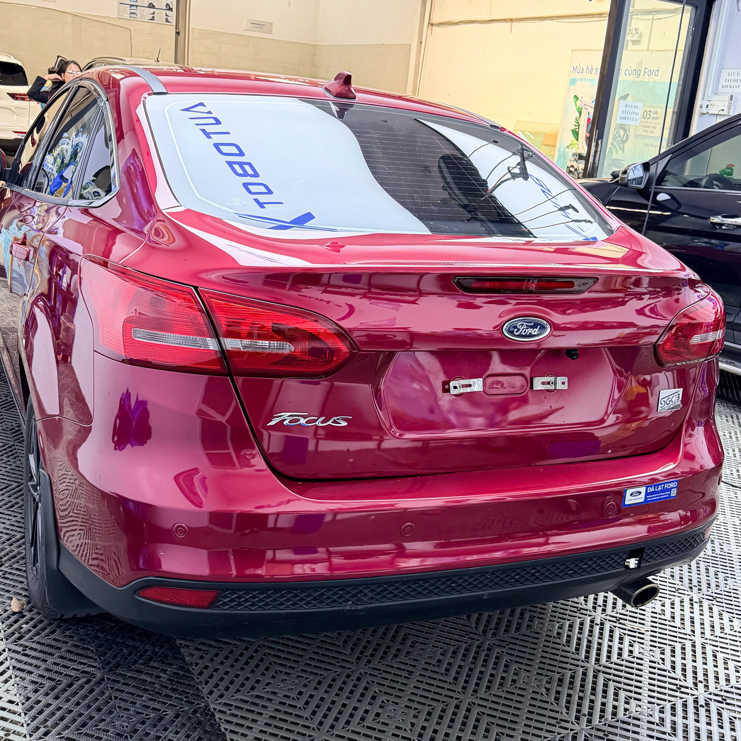 z7618928781410 3633b893cabeae3ac342791ad3f3b5fd Ford Focus Trend 2019 - Giá bán 399 triệu