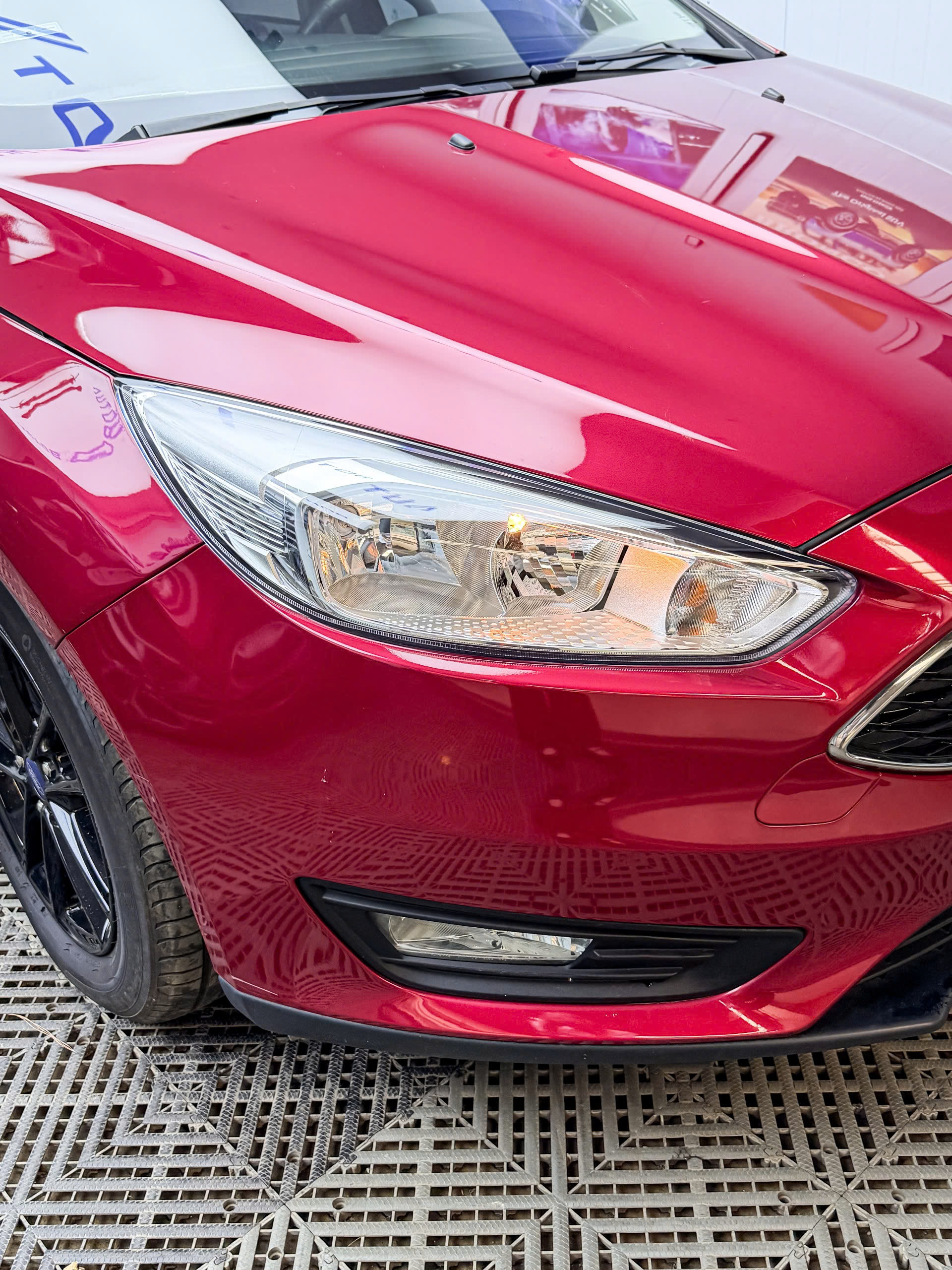 z7618928839448 34198214a62380b791c74fa4a131ec11 Ford Focus Trend 2019 - Giá bán 399 triệu