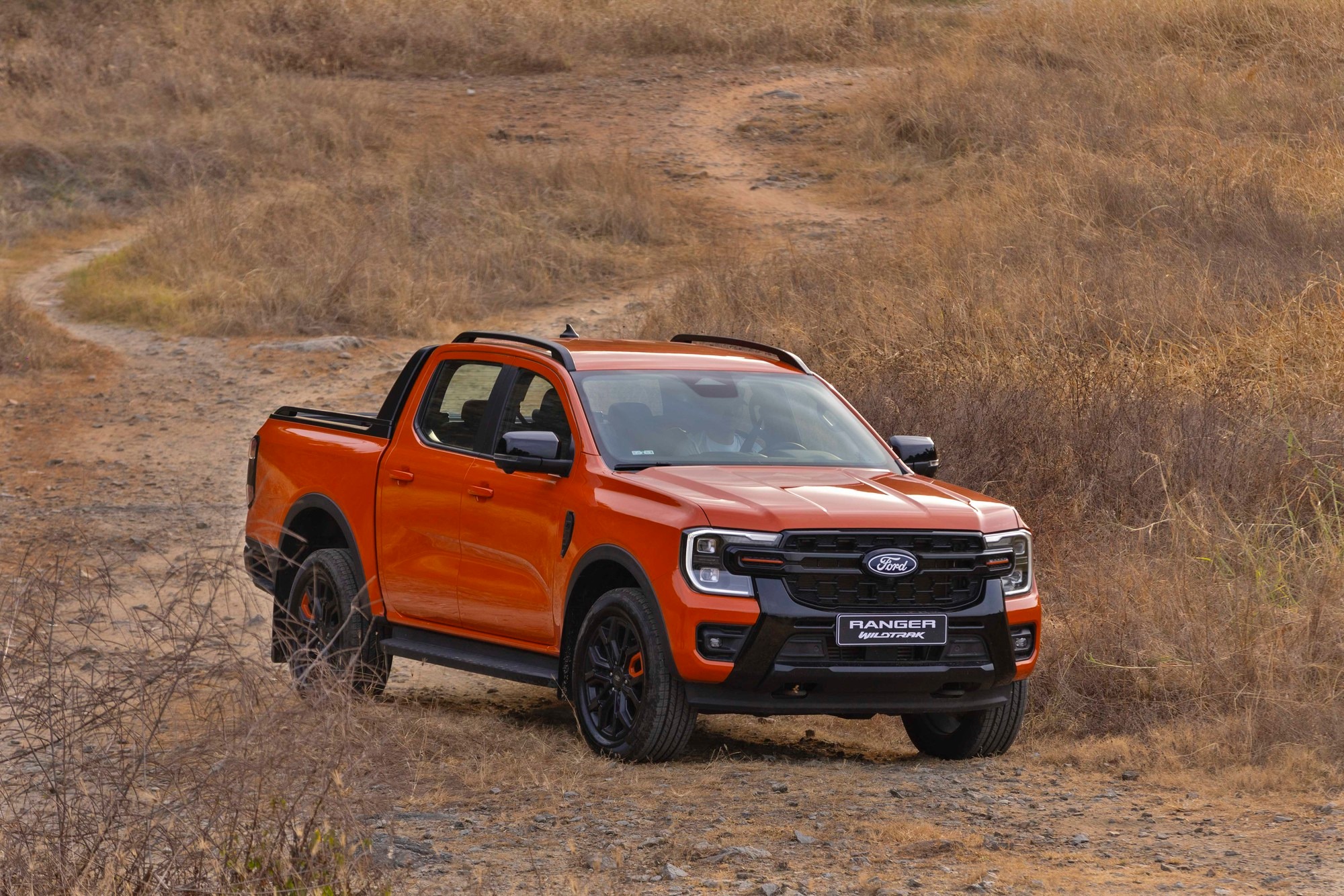 690616332 1380222487474066 7520524433444171931 n Ford Ranger Wildtrak 2026: Lột xác với động cơ V6 – Sẵn sàng “soán ngôi” bán tải tại Việt Nam