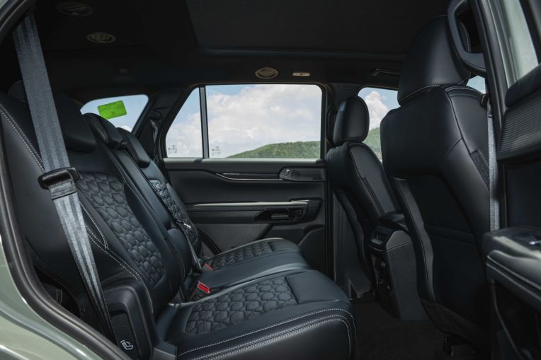 Xehay ford everest 2026 060526 13 Ford Everest Platinum+ 2026: Mạnh 300 mã lực – Định nghĩa lại SUV 7 chỗ tại Việt Nam