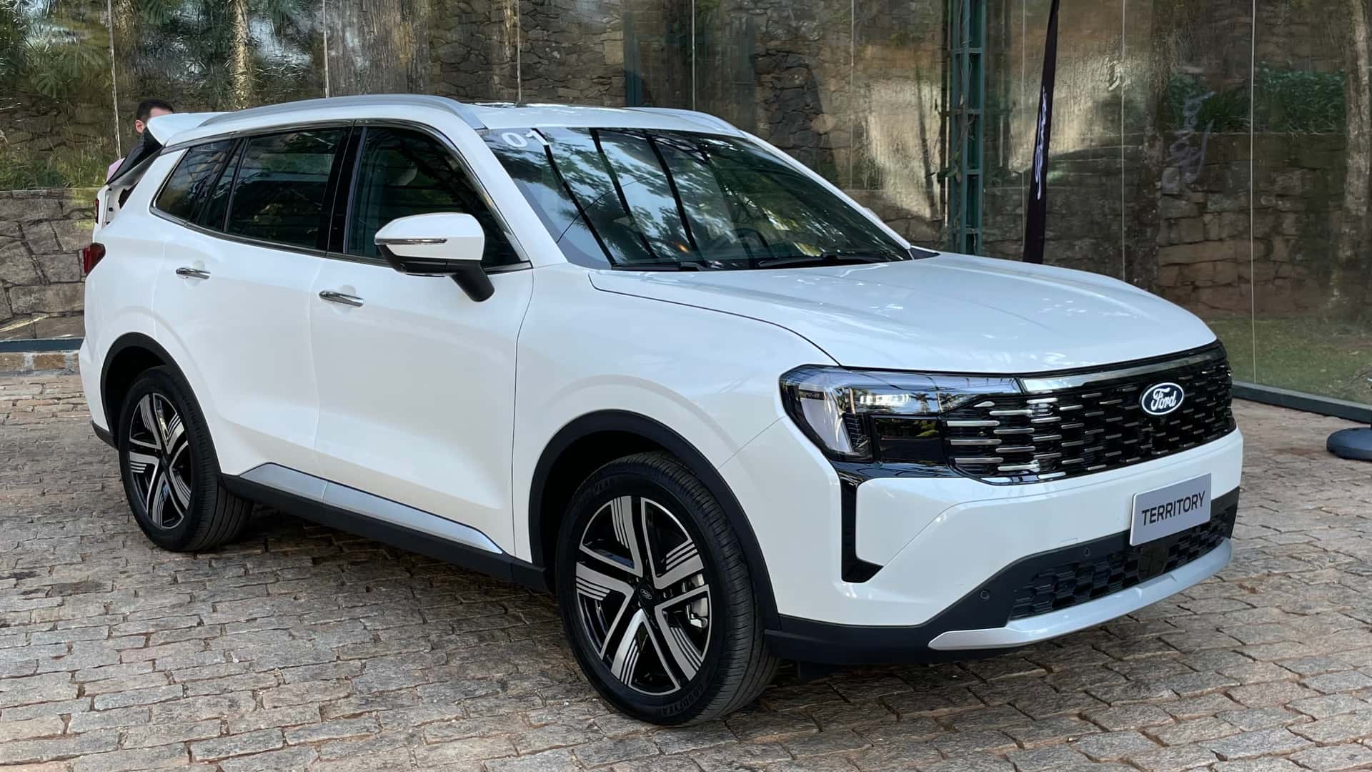 ford territory titanium 2026 Trải nghiệm trực tiếp các dòng xe Ford thế hệ mới tại Seri Hotel Bảo Lộc 13/6/2026