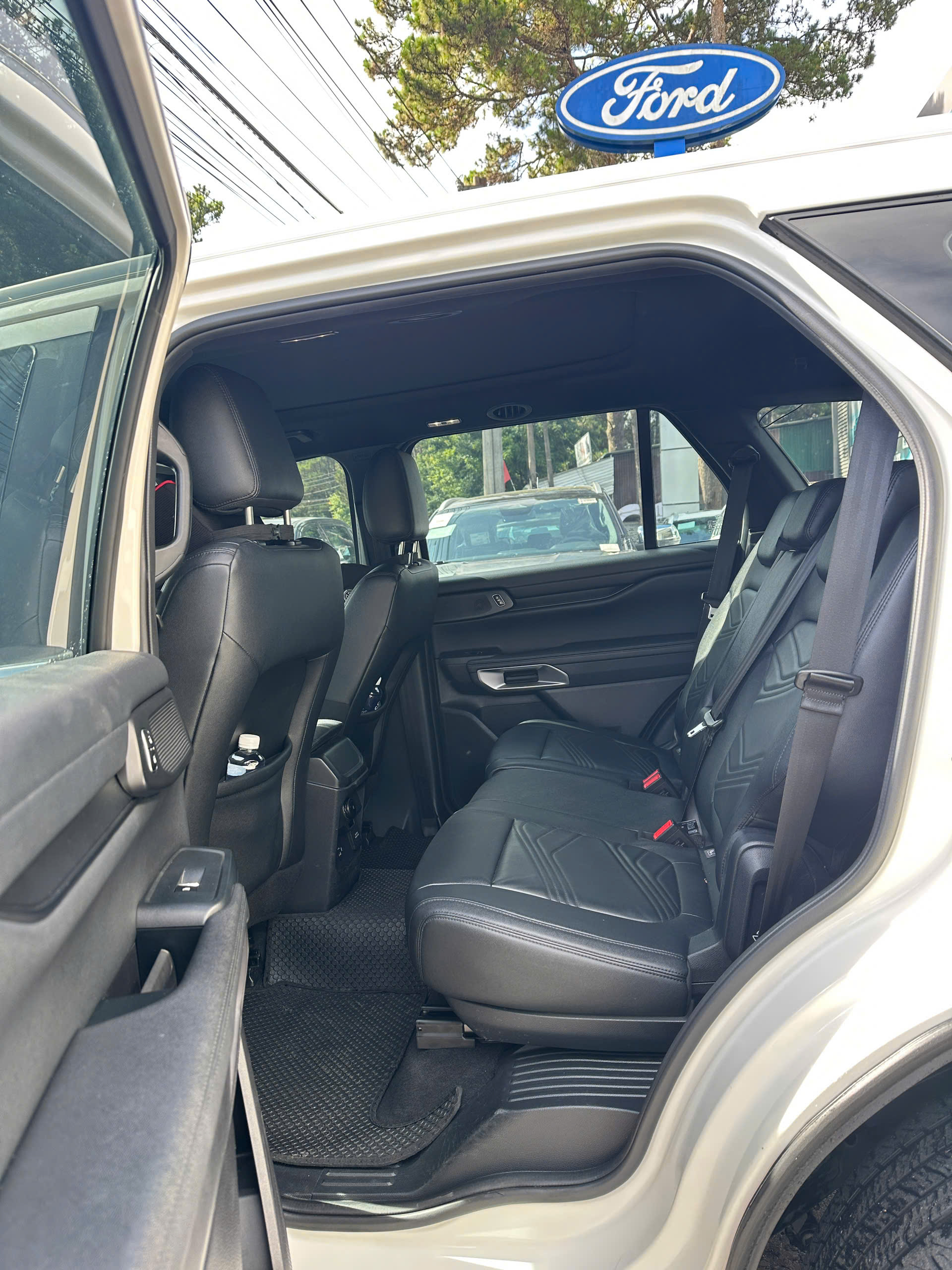 z7837062834771 331218e2cbb8dd4eda7a652ec537a02a Ford Everest Titanium 4x4 2024 ODO 83.000km – Xe Demo Công Ty, Giá Thương Lượng Tốt