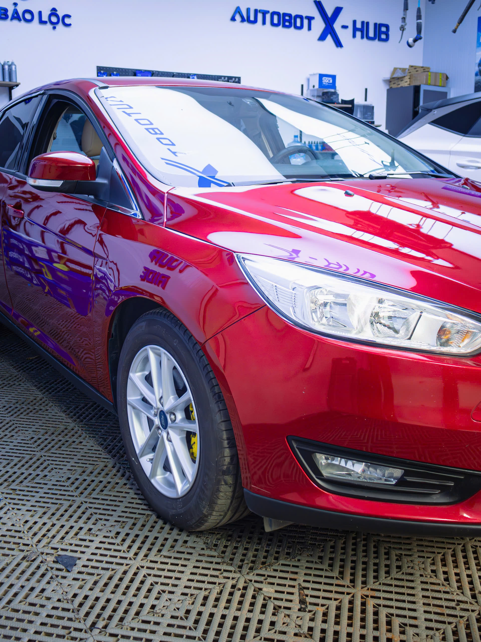 z7939325443667 de69ff69b56635cce9f518e293cbbbfc Ford Focus Trend 2019 Chỉ 379 Triệu