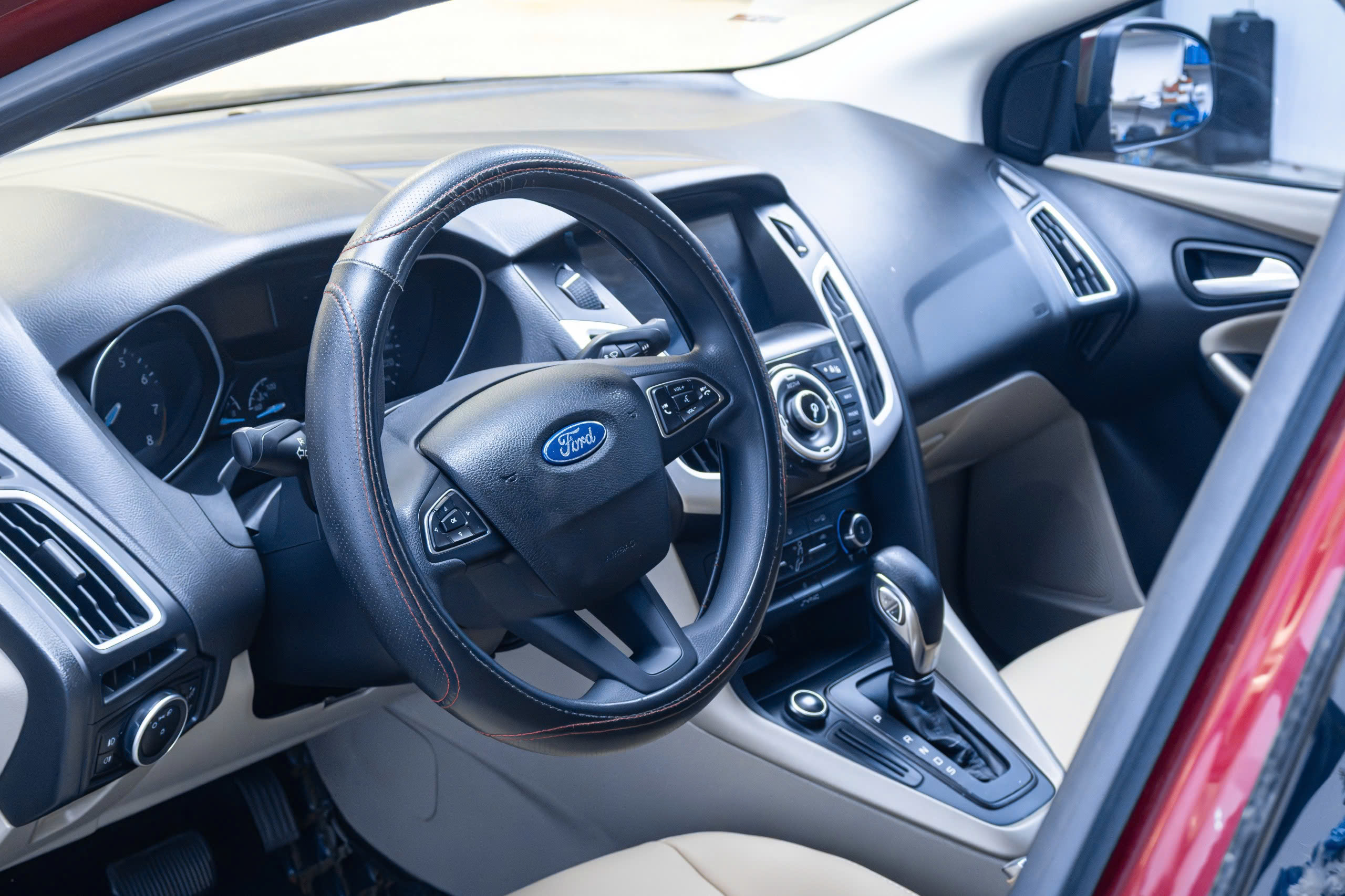 z7941886722372 914493877e277e6e6a8d82dc456ac2a1 Ford Focus Trend 2019 Chỉ 379 Triệu