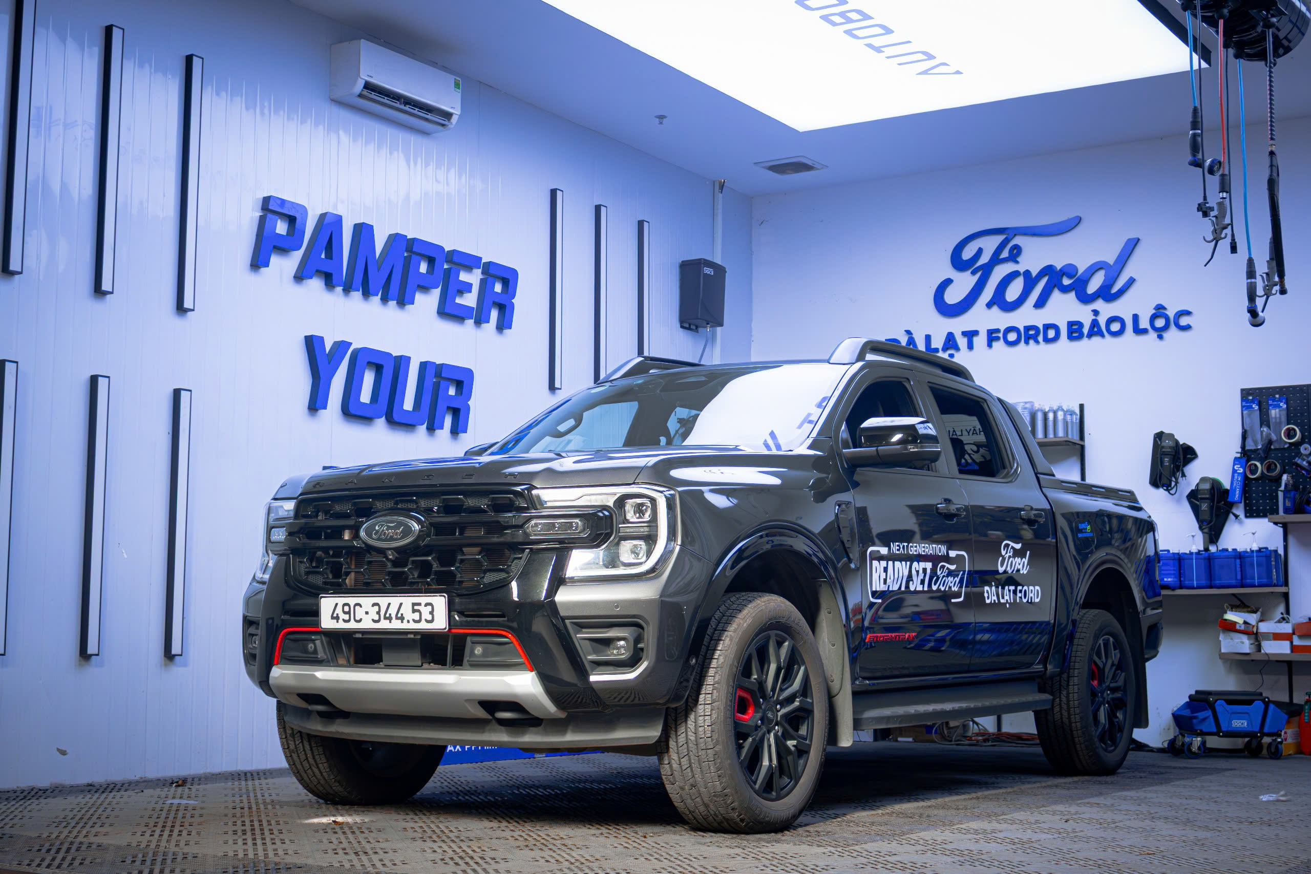z7942532965384 70b36f0e3b22e44fc97cab64391e072a Ford Ranger Stormtrak 2024 Thanh Lý Chỉ 840 Triệu – Xe Demo Chính Hãng Ford Bảo Lộc