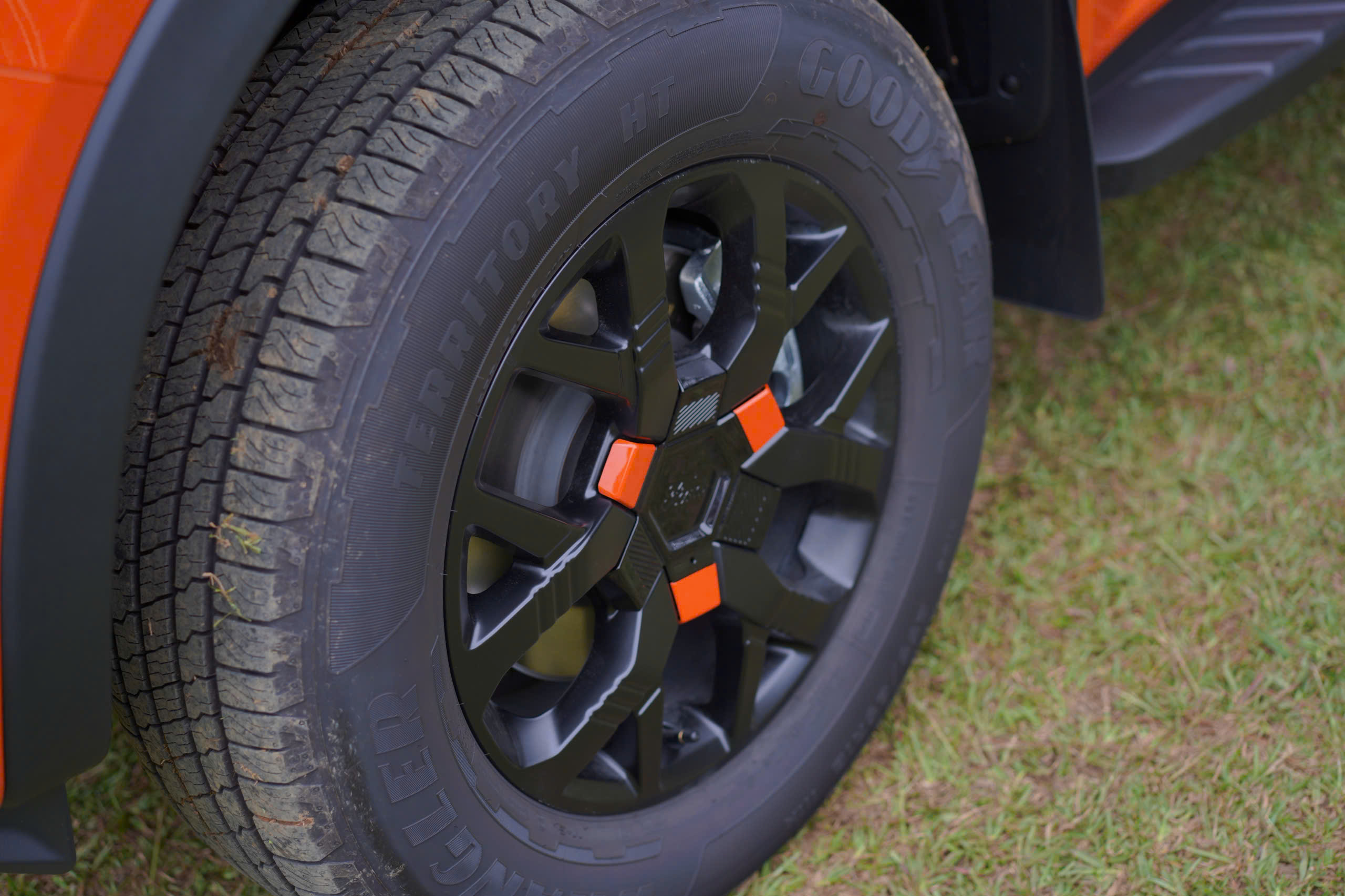 z8076775639890 adac9a2edda4d0f1c96e60c76604d2e3 Ford Ranger Wildtrak V6 3.0L – Giá Bán, Đánh Giá & Trải Nghiệm Thực Tế 2026